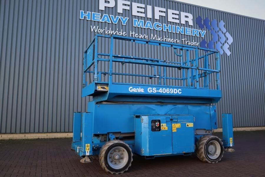 Genie GS4069 Electric, 14m Working Height, 363kg Capacit  - Nacelle ciseaux: photos 1 Genie GS4069 Electric, 14m Working Height, 363kg Capacit  - Nacelle ciseaux: photos 1
