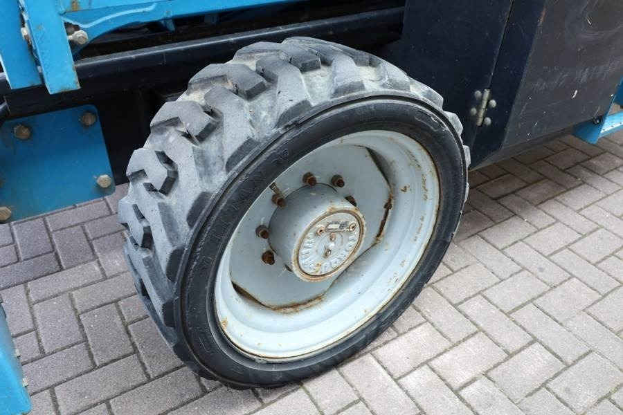 Genie GS5390 Diesel, 4x4 Drive, 18.15m Working Height, 6 en crédit-bail Genie GS5390 Diesel, 4x4 Drive, 18.15m Working Height, 6: photos 13 Genie GS5390 Diesel, 4x4 Drive, 18.15m Working Height, 6 en crédit-bail Genie GS5390 Diesel, 4x4 Drive, 18.15m Working Height, 6: photos 13