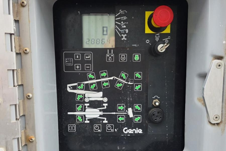 Genie ZX135/70 Diesel, 4x4x4 Drive, 43m Lifting Height, - Nacelle articulée: photos 4 Genie ZX135/70 Diesel, 4x4x4 Drive, 43m Lifting Height, - Nacelle articulée: photos 4