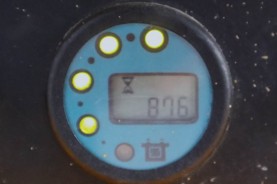 Haulotte Compact 12 Electric, 12m Working Height, 300kg Cap  - Nacelle ciseaux: photos 5 Haulotte Compact 12 Electric, 12m Working Height, 300kg Cap  - Nacelle ciseaux: photos 5