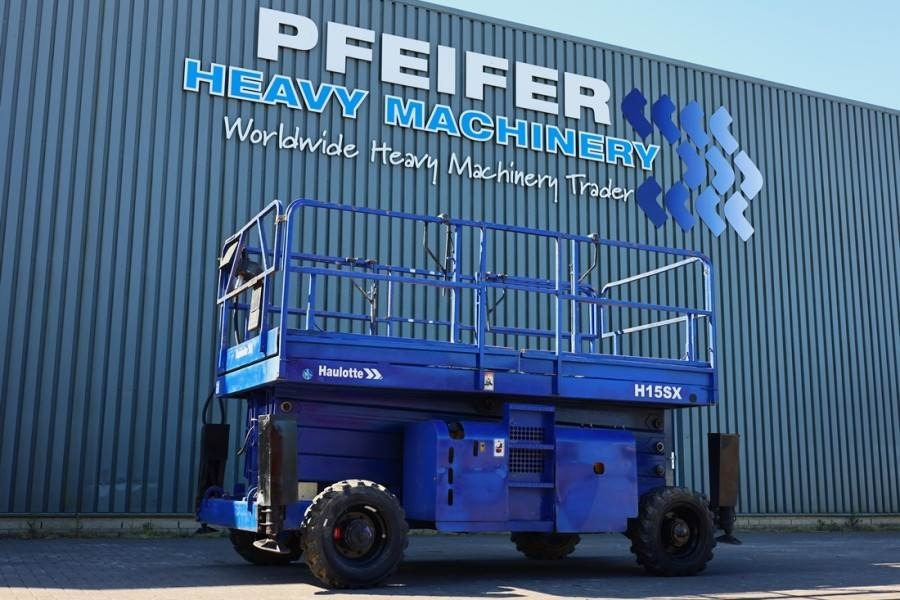 Haulotte H15SX Diesel, 4x4 Drive 15 Working Height, 500kg C - Nacelle ciseaux: photos 1 Haulotte H15SX Diesel, 4x4 Drive 15 Working Height, 500kg C - Nacelle ciseaux: photos 1
