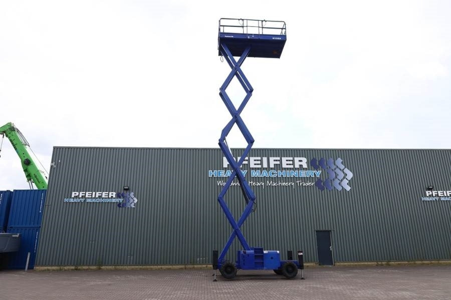 Haulotte H15SX Diesel, 4x4 Drive 15 Working Height, 500kg C - Nacelle ciseaux: photos 3 Haulotte H15SX Diesel, 4x4 Drive 15 Working Height, 500kg C - Nacelle ciseaux: photos 3