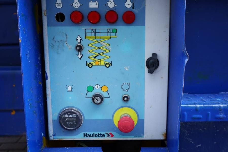 Haulotte H15SX Diesel, 4x4 Drive 15 Working Height, 500kg C - Nacelle ciseaux: photos 4 Haulotte H15SX Diesel, 4x4 Drive 15 Working Height, 500kg C - Nacelle ciseaux: photos 4