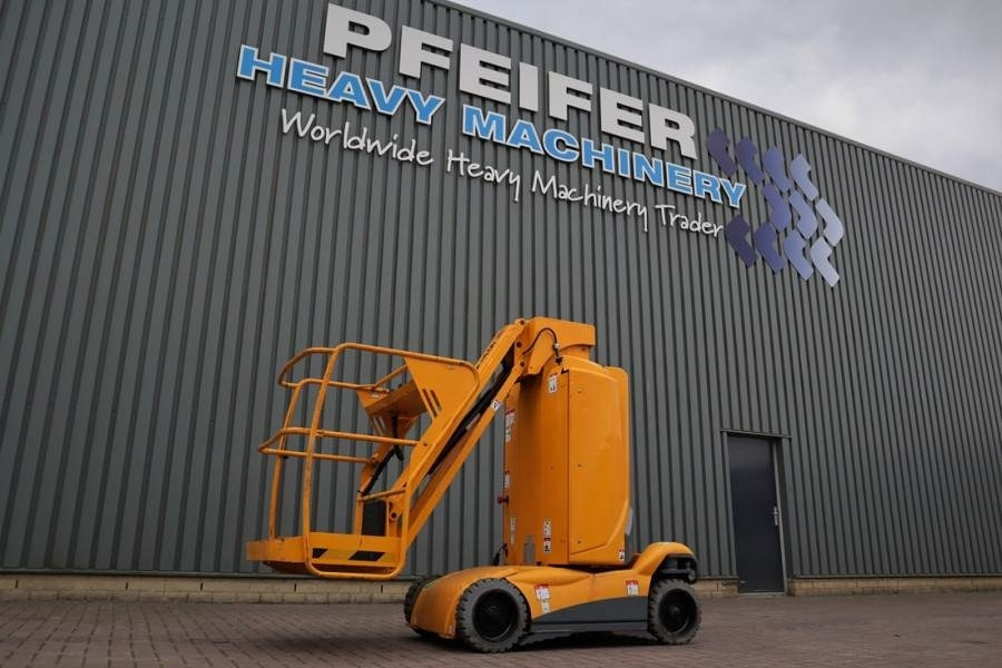 Haulotte STAR 10 Electric, 10m Working Height, 3m Reach, 20 - Nacelle articulée: photos 1 Haulotte STAR 10 Electric, 10m Working Height, 3m Reach, 20 - Nacelle articulée: photos 1