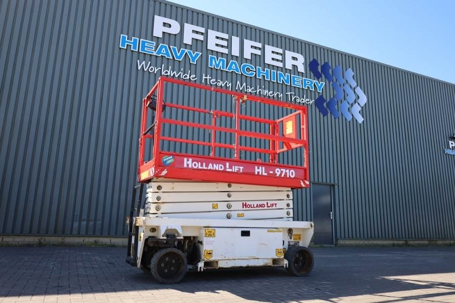 Holland Lift Ecostar HL-9710 Electric, 12m Working Height, 325k - Nacelle ciseaux: photos 1 Holland Lift Ecostar HL-9710 Electric, 12m Working Height, 325k - Nacelle ciseaux: photos 1