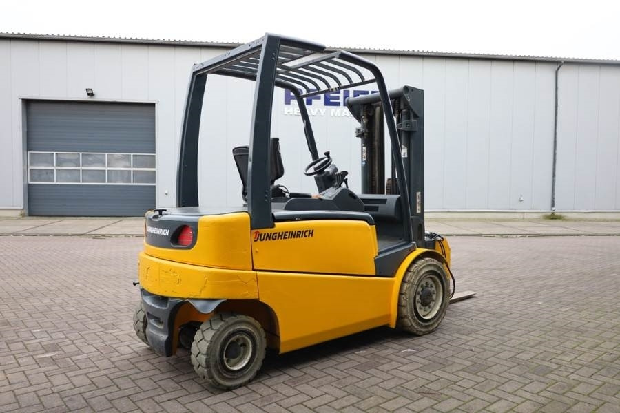 Jungheinrich EFG535 Electric, Lifting Height 4700mm, Freelift 1 - Chariot élévateur diesel: photos 2 Jungheinrich EFG535 Electric, Lifting Height 4700mm, Freelift 1 - Chariot élévateur diesel: photos 2