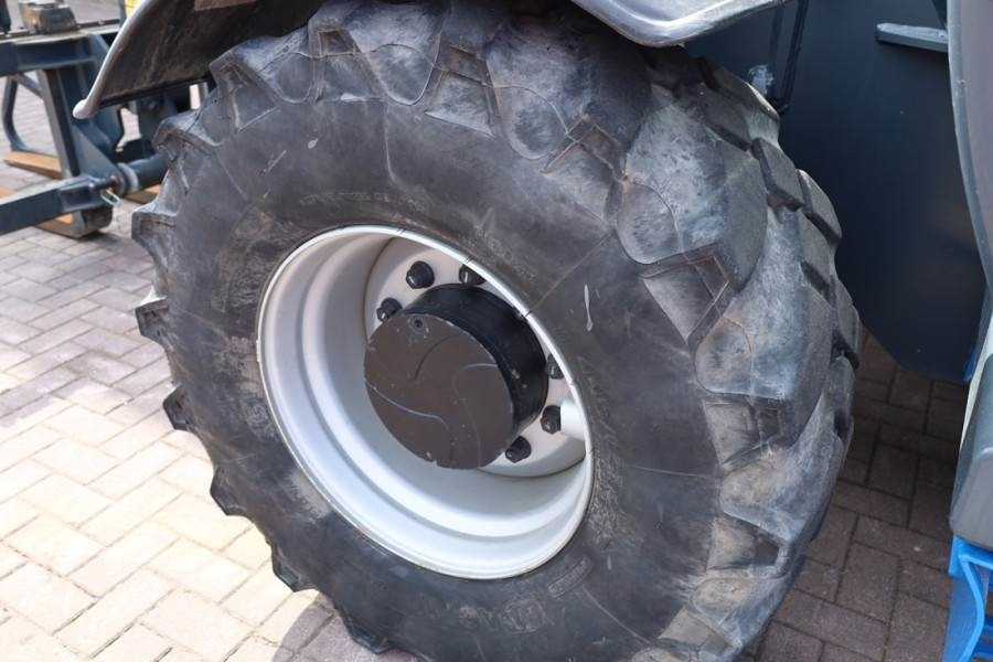 Chariot télescopique Magni TH5,5.15-D7/D Diesel, 4x4x4 Drive, 5.5t Capacity,: photos 24