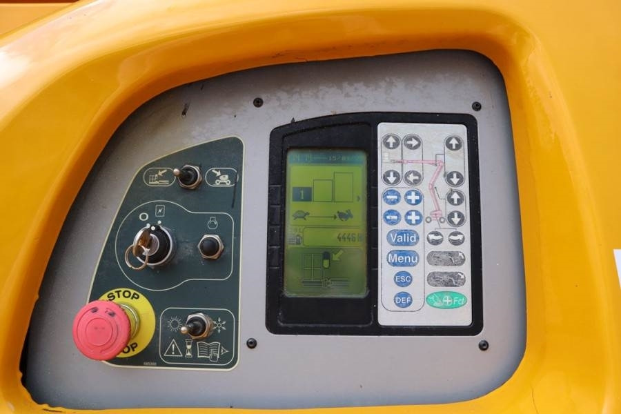 Manitou 160ATJ Diesel, 4x4x4 Drive, 16m Working Height, 8. - Nacelle articulée: photos 4 Manitou 160ATJ Diesel, 4x4x4 Drive, 16m Working Height, 8. - Nacelle articulée: photos 4