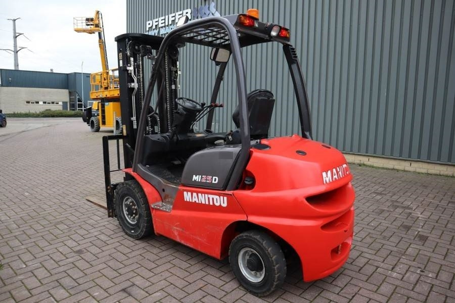 Manitou MI25D Valid inspection, *Guarantee! Diesel, 4x2 Dr  en crédit-bail Manitou MI25D Valid inspection, *Guarantee! Diesel, 4x2 Dr: photos 8