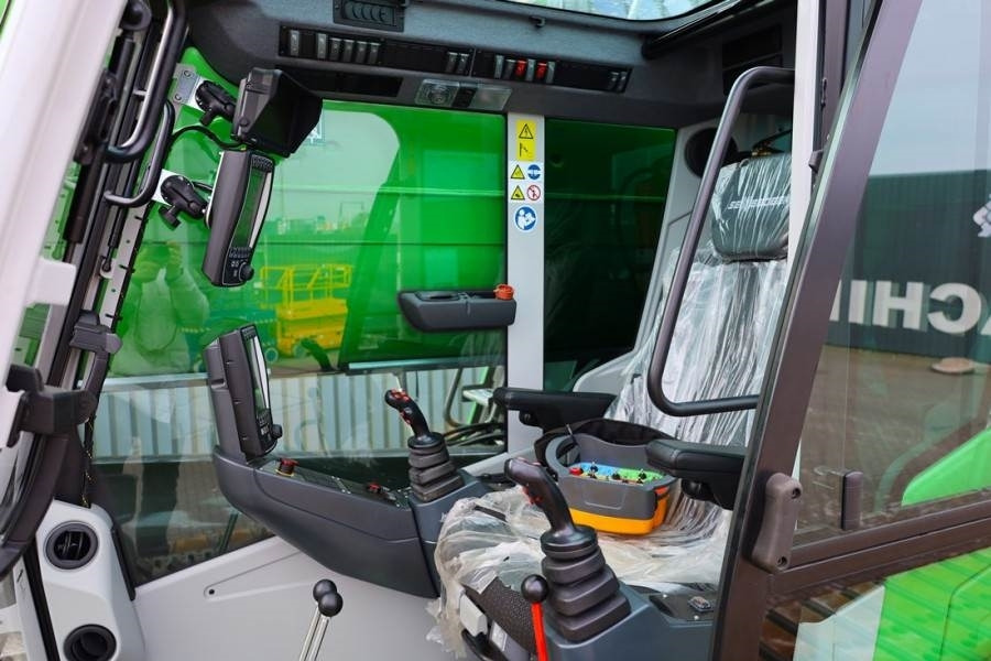Sennebogen 6133E Valid inspection, *Guarantee! Available For - Grue sur chenilles: photos 4 Sennebogen 6133E Valid inspection, *Guarantee! Available For - Grue sur chenilles: photos 4