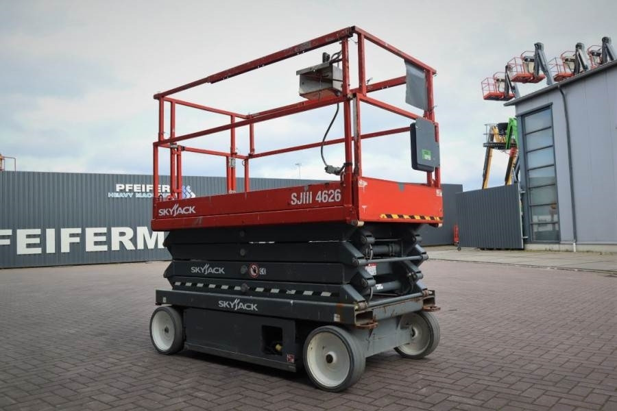 SkyJack SJ4626 ELECTRIC, 10M WORKING HEIGHT, 454KG CAPACIT - Nacelle ciseaux: photos 2 SkyJack SJ4626 ELECTRIC, 10M WORKING HEIGHT, 454KG CAPACIT - Nacelle ciseaux: photos 2