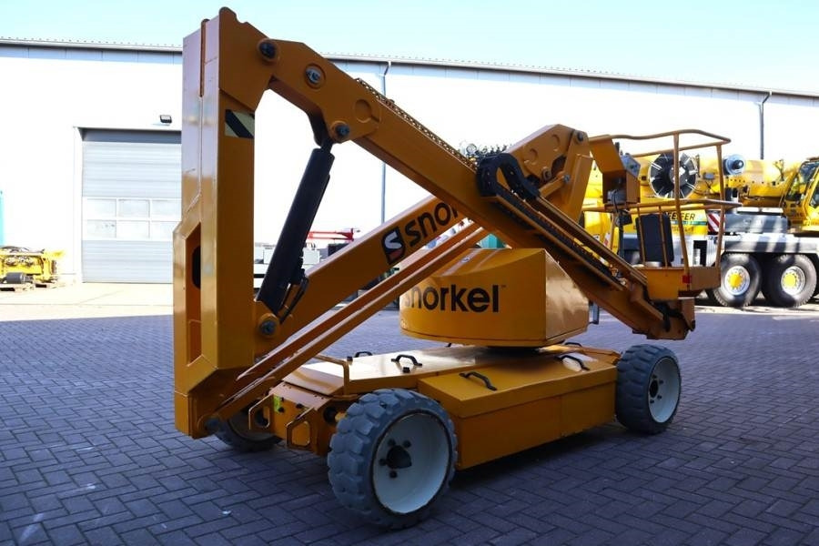 Snorkel A38E Electric, 13.5m Working Height, 6.1m Reach, 2 - Nacelle articulée: photos 2 Snorkel A38E Electric, 13.5m Working Height, 6.1m Reach, 2 - Nacelle articulée: photos 2