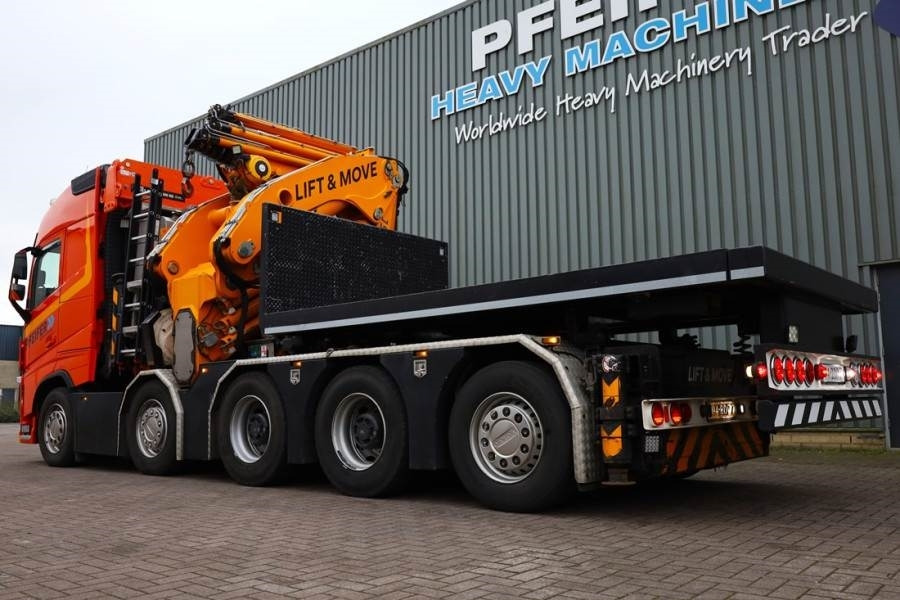 Grue tout-terrain Volvo FH12 With Cormach 135t/m Crane Volvo FH12 10x4 Wit: photos 9