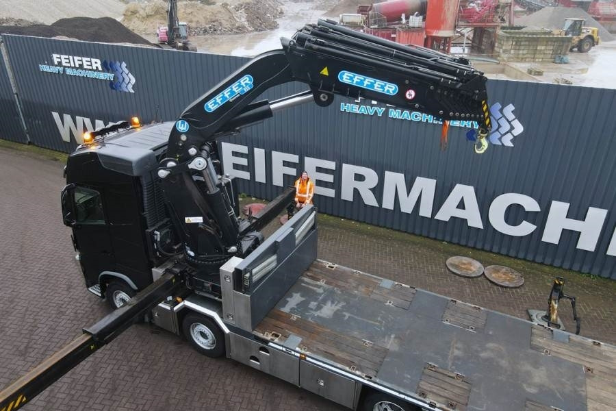 Volvo FH460 Globetrotter / EFFER 955 8S Euro 6, Valid In - Grue tout-terrain: photos 2 Volvo FH460 Globetrotter / EFFER 955 8S Euro 6, Valid In - Grue tout-terrain: photos 2