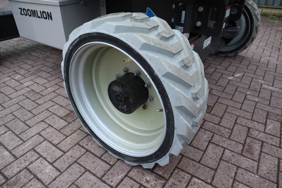 Nacelle articulée Zoomlion ZA20JERT-LI Fully Electric Lithium-Powered, 4x4 Ro: photos 14 Nacelle articulée Zoomlion ZA20JERT-LI Fully Electric Lithium-Powered, 4x4 Ro: photos 14