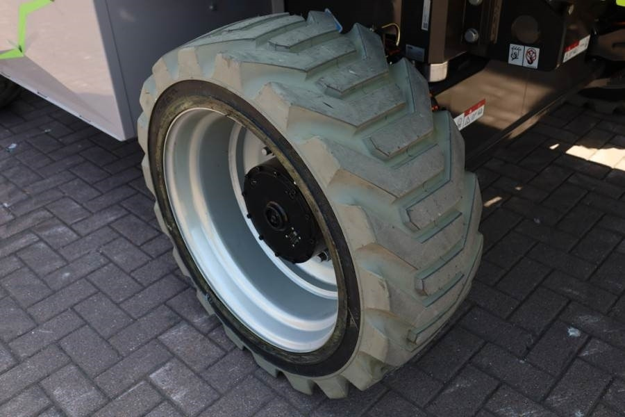 Nacelle télescopique Zoomlion ZT22JE Fully Electric Lithium-Powered, 4x4 Rough T: photos 12