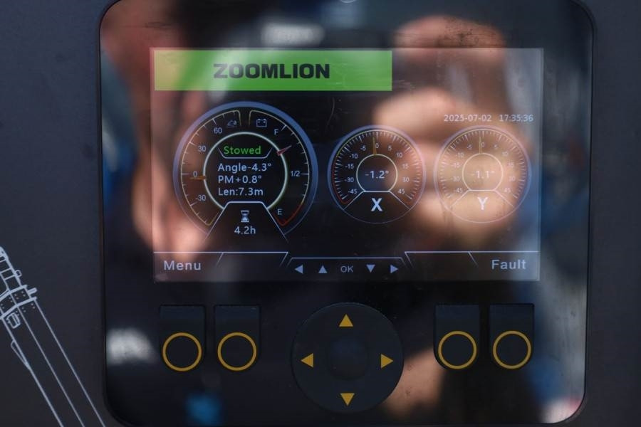Zoomlion ZT22JE Fully Electric Lithium-Powered, 4x4 Rough T - Nacelle télescopique: photos 5 Zoomlion ZT22JE Fully Electric Lithium-Powered, 4x4 Rough T - Nacelle télescopique: photos 5