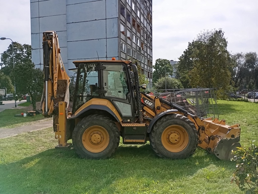 CAT 434 F - Tractopelle: photos 2 CAT 434 F - Tractopelle: photos 2