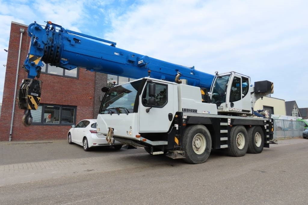 Liebherr LTM 1050-3.1 - Grue tout-terrain: photos 1 Liebherr LTM 1050-3.1 - Grue tout-terrain: photos 1