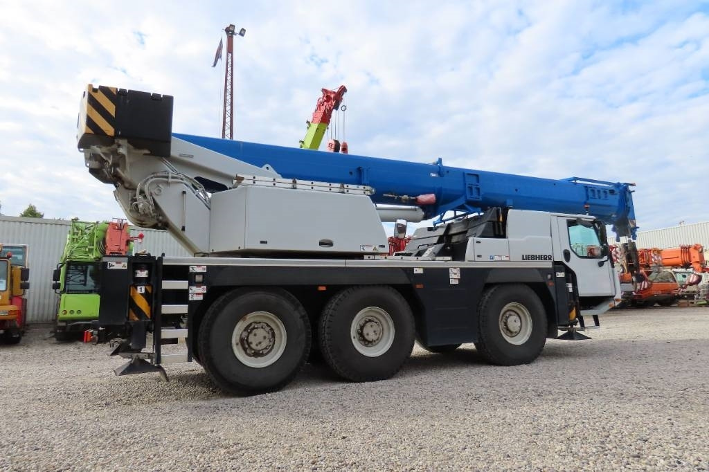Liebherr LTM 1050-3.1 - Grue tout-terrain: photos 3 Liebherr LTM 1050-3.1 - Grue tout-terrain: photos 3
