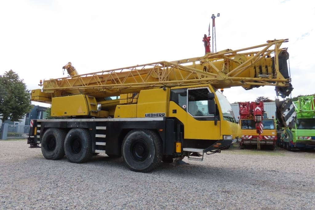 Liebherr LTM 1055-1 - Grue tout-terrain: photos 2 Liebherr LTM 1055-1 - Grue tout-terrain: photos 2