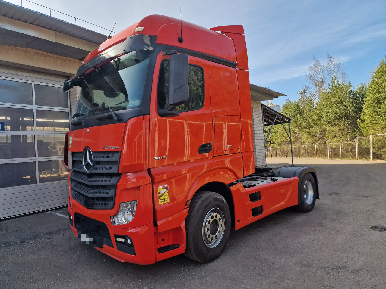 Mercedes Benz 1845 Retarder Big space - Tracteur routier: photos 2 Mercedes Benz 1845 Retarder Big space - Tracteur routier: photos 2