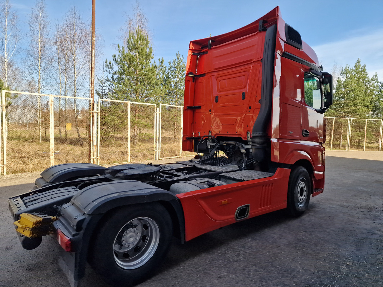 Mercedes Benz 1845 Retarder Big space - Tracteur routier: photos 4 Mercedes Benz 1845 Retarder Big space - Tracteur routier: photos 4