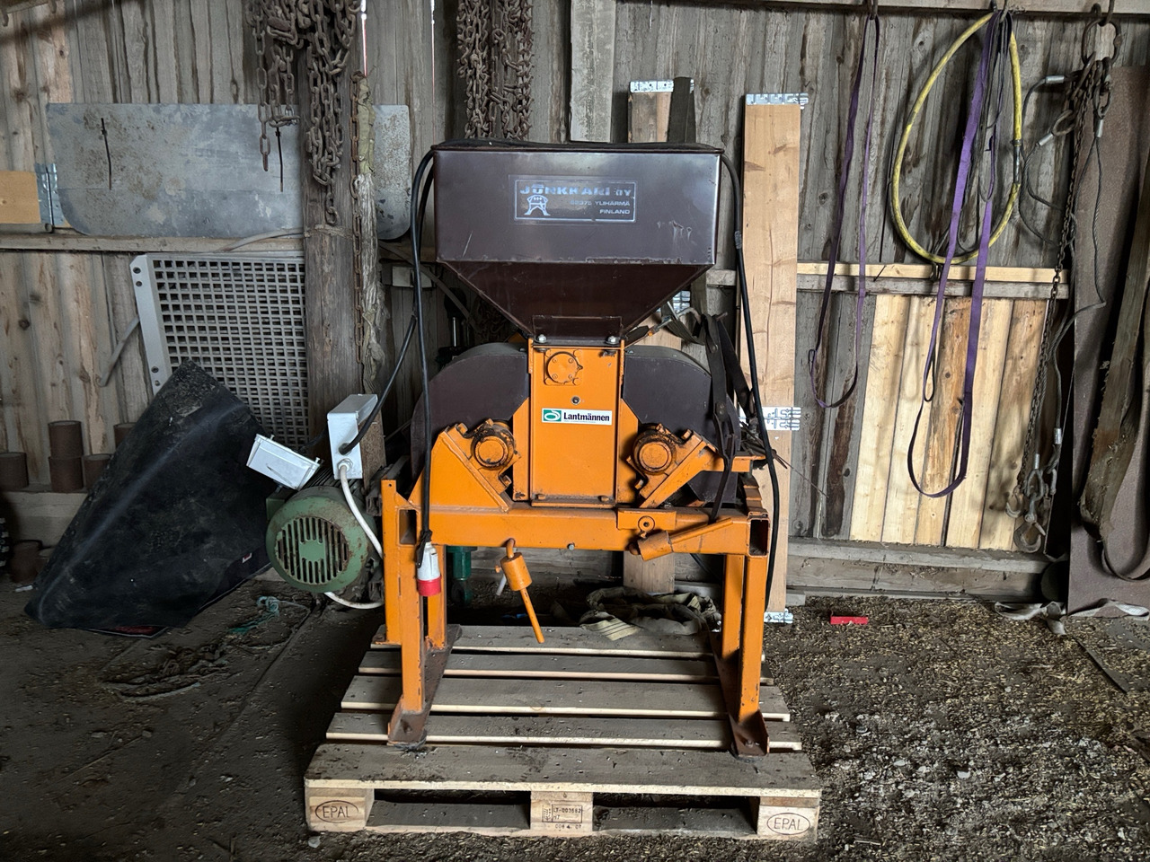 Junkkari MK2000 - Accessoire pour Machine agricole: photos 1 Junkkari MK2000 - Accessoire pour Machine agricole: photos 1