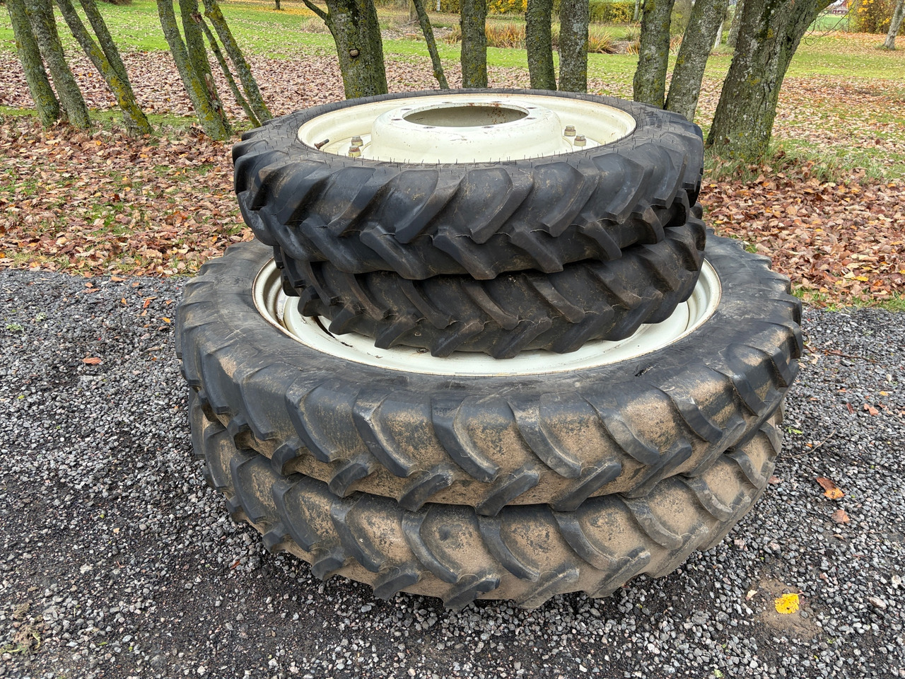 Alliance/Michelin A 350 - Pneu pour Machine agricole: photos 1 Alliance/Michelin A 350 - Pneu pour Machine agricole: photos 1