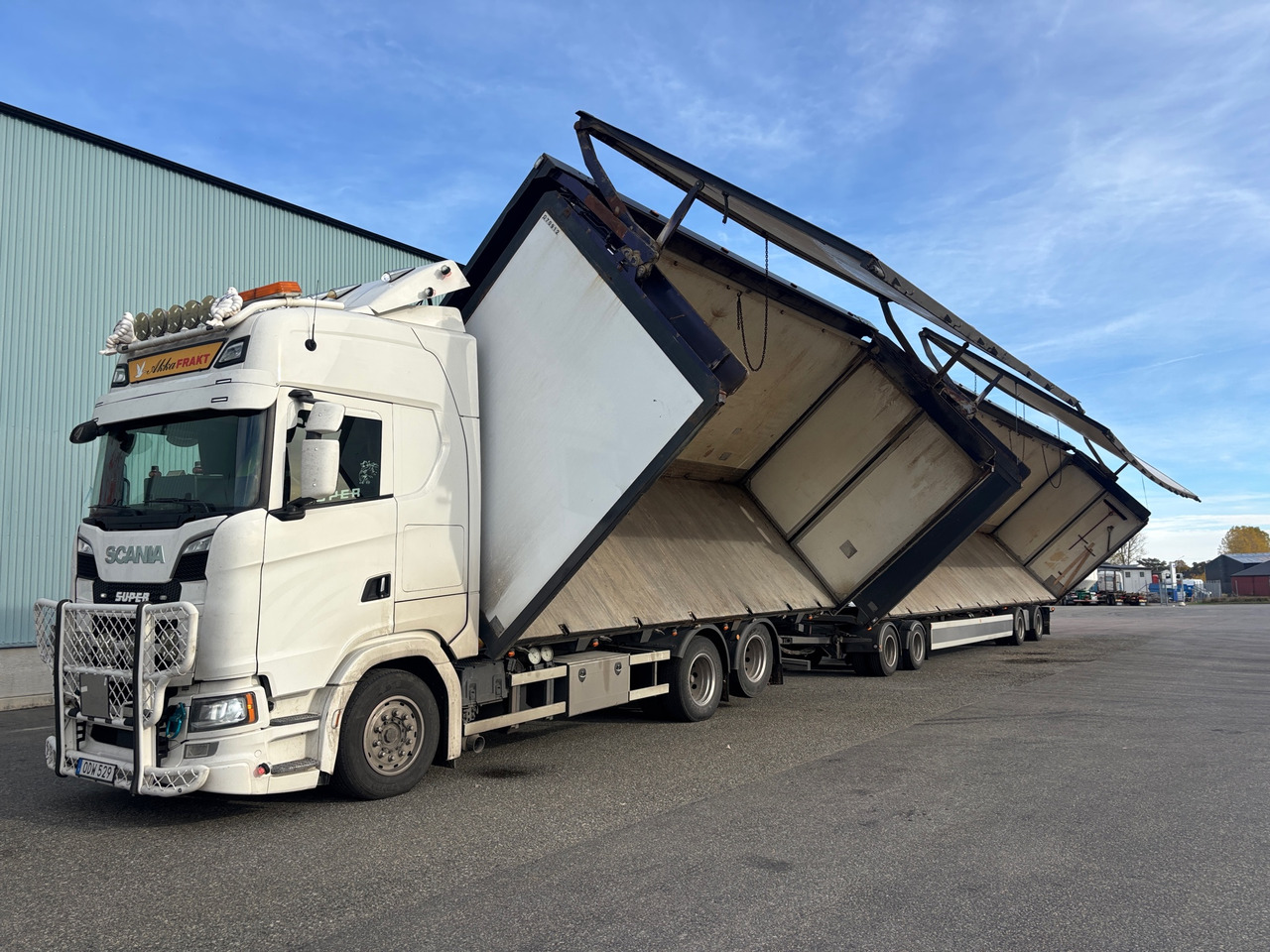 Scania S580 - Camion: photos 1 Scania S580 - Camion: photos 1