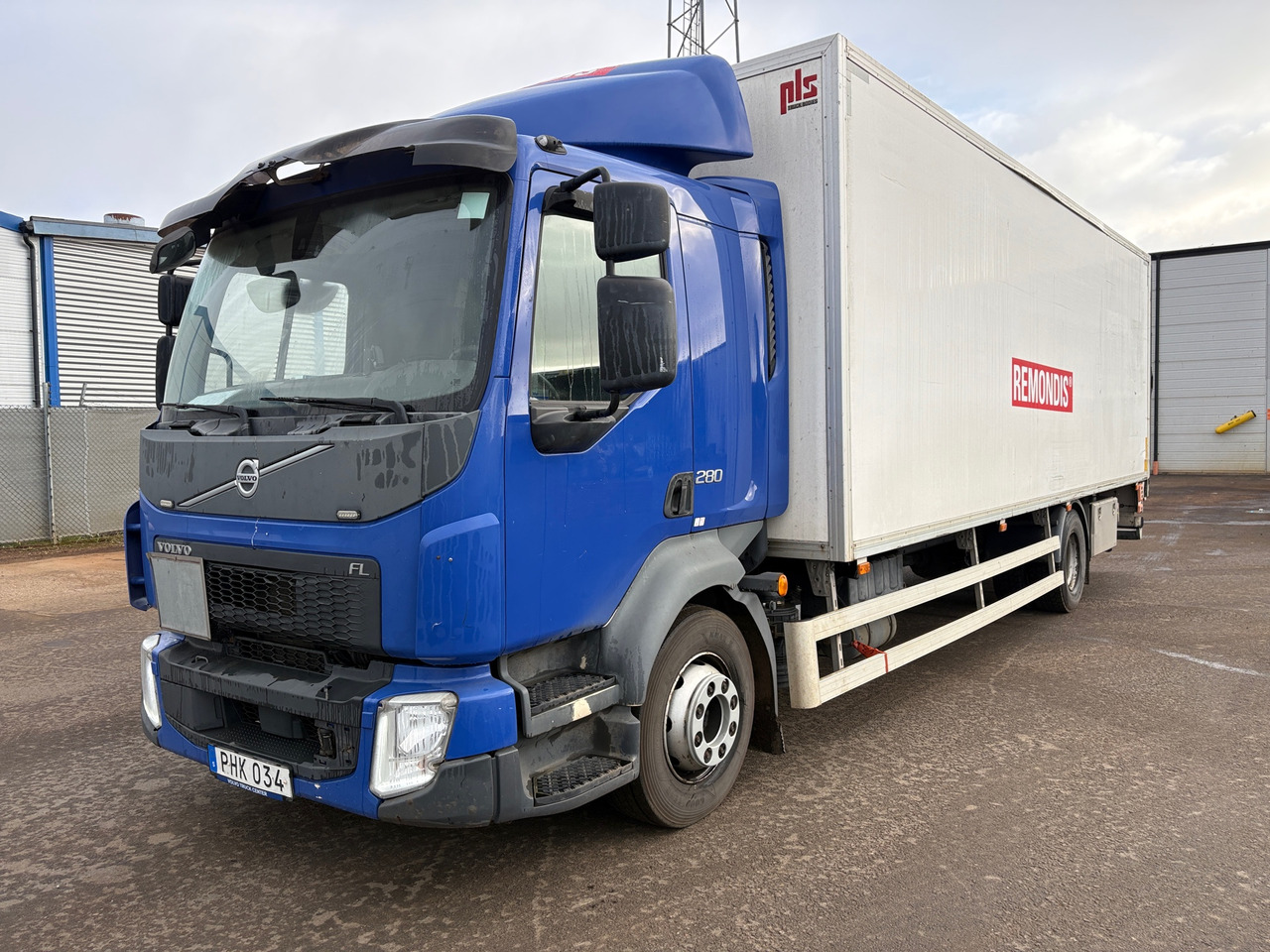 Volvo FL 280 - Camion: photos 1 Volvo FL 280 - Camion: photos 1