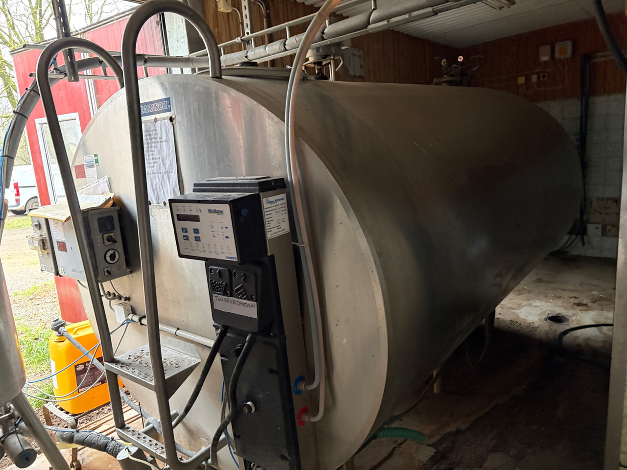 Dari-Kool / Win Master / Teumsek 5000 l / Mobile Come / TAG 4568X - Matériel d'élevage: photos 1 Dari-Kool / Win Master / Teumsek 5000 l / Mobile Come / TAG 4568X - Matériel d'élevage: photos 1