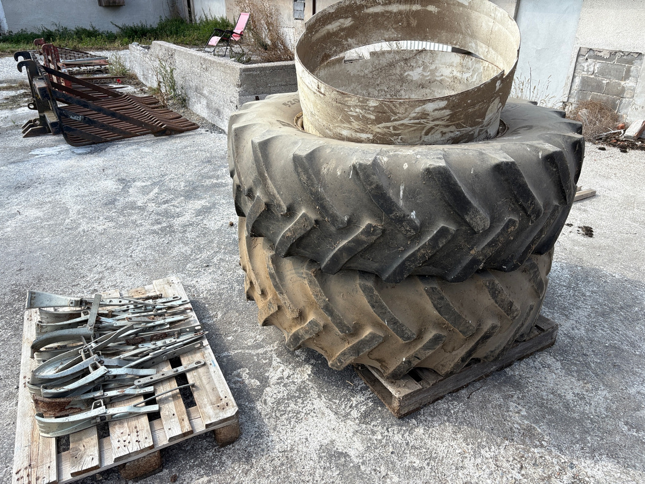 Good Year 520/70R38 - Pneu pour Machine agricole: photos 1 Good Year 520/70R38 - Pneu pour Machine agricole: photos 1