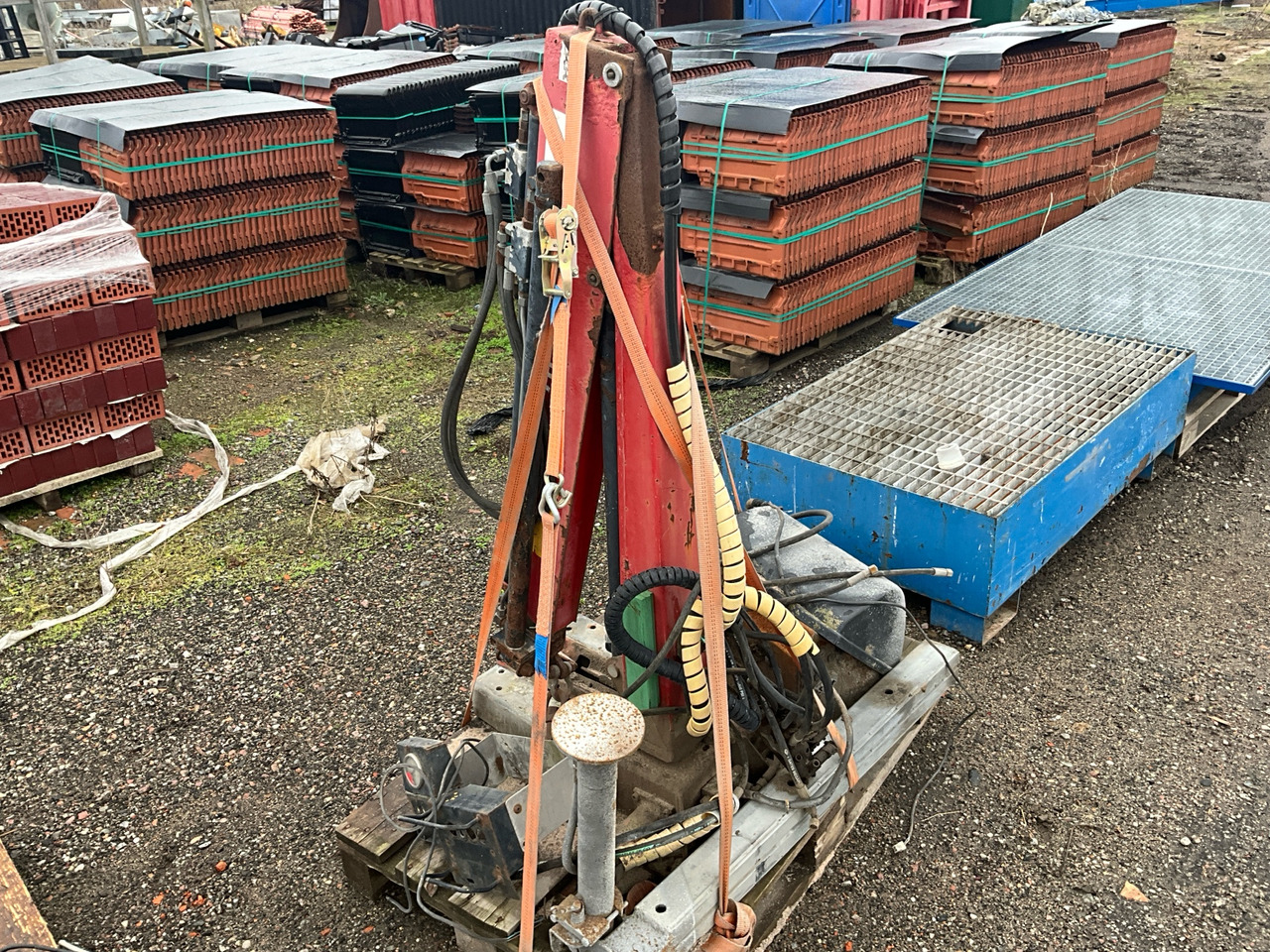 HMF 152-T2 - Matériel de chantier: photos 1 HMF 152-T2 - Matériel de chantier: photos 1