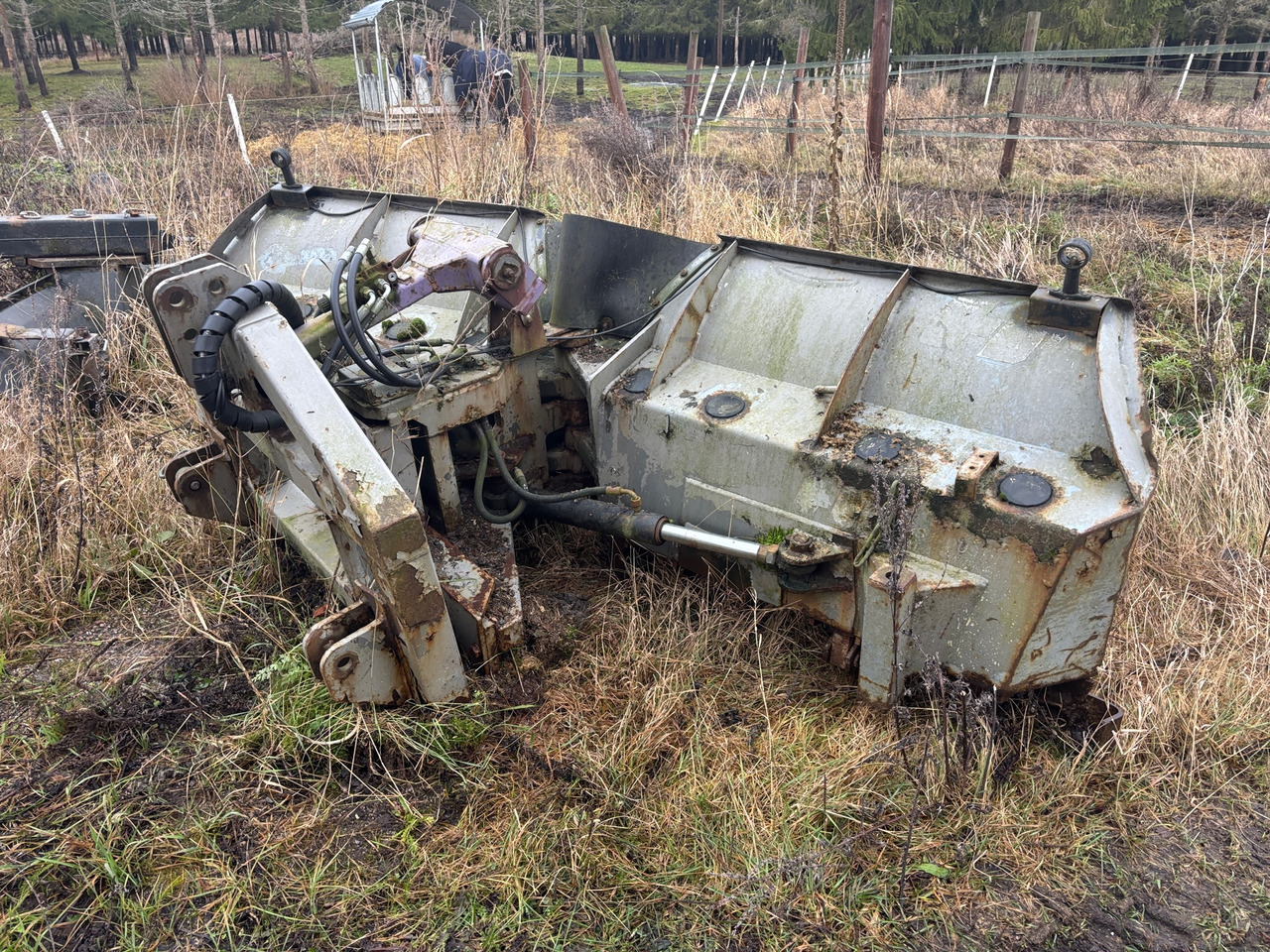 Holms - Lame à neige: photos 1 Holms - Lame à neige: photos 1