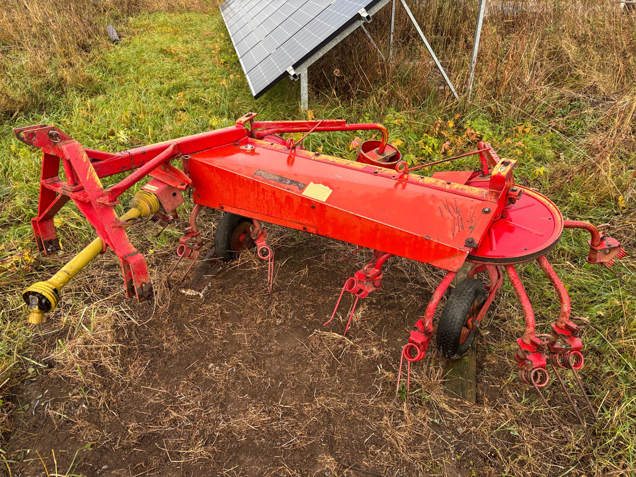 JF CR 320 - Faneuse: photos 1 JF CR 320 - Faneuse: photos 1