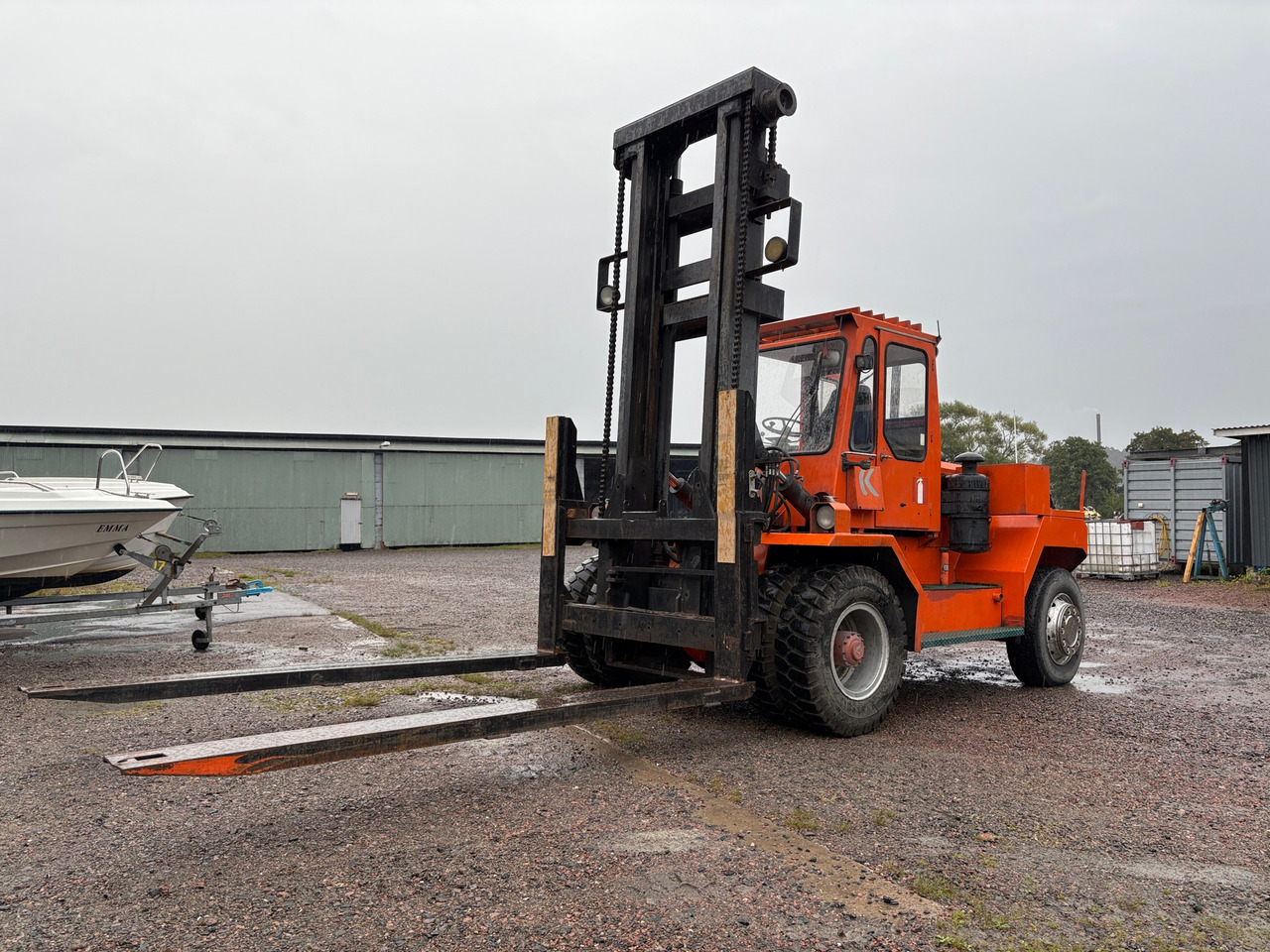 Kalmar LT 12600 - Matériel de manutention: photos 1 Kalmar LT 12600 - Matériel de manutention: photos 1