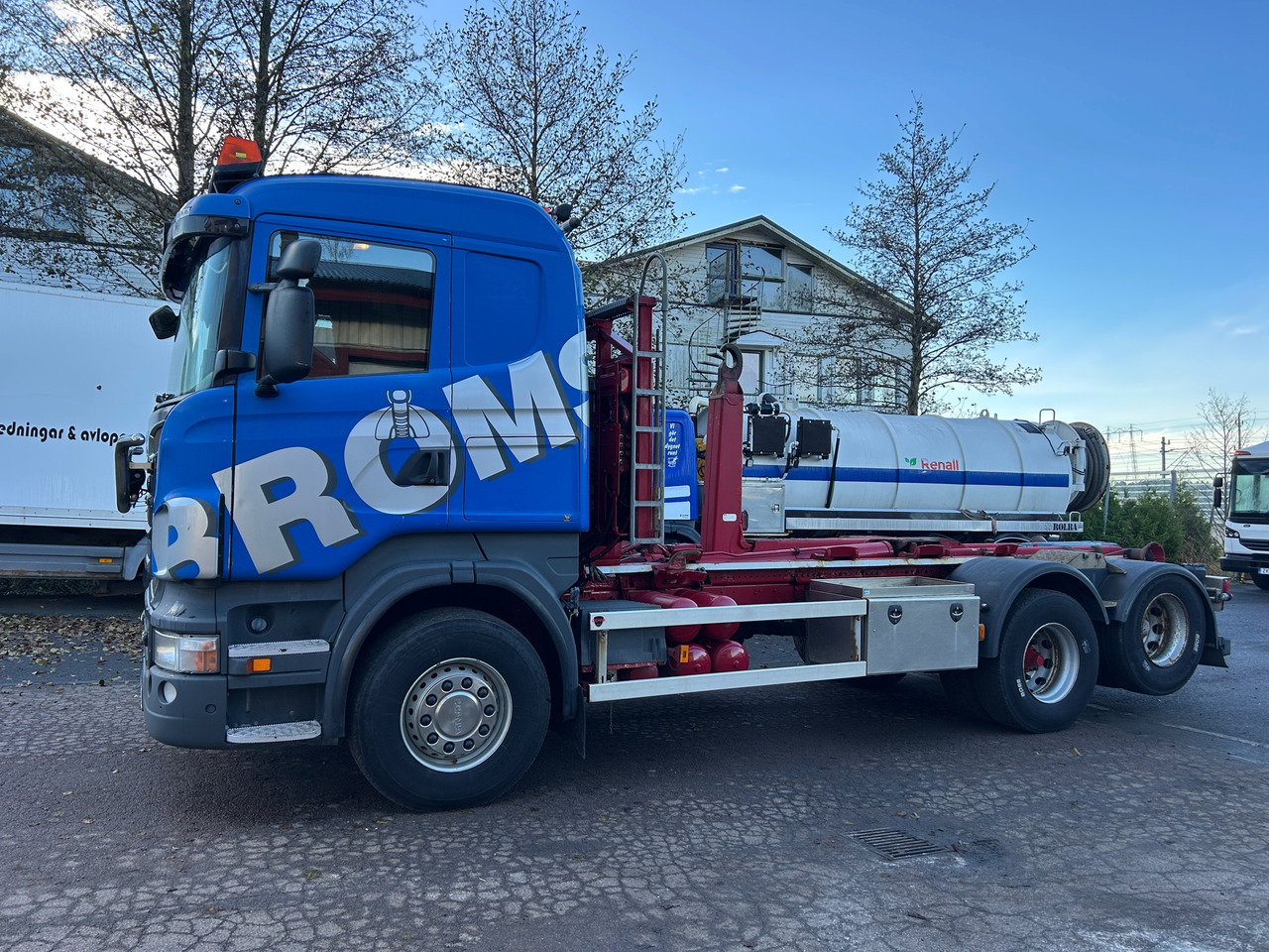 Scania R560 - Camion ampliroll: photos 1 Scania R560 - Camion ampliroll: photos 1