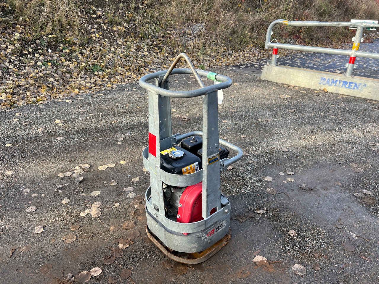 Swepac FR85 - Plaque vibrante: photos 1 Swepac FR85 - Plaque vibrante: photos 1