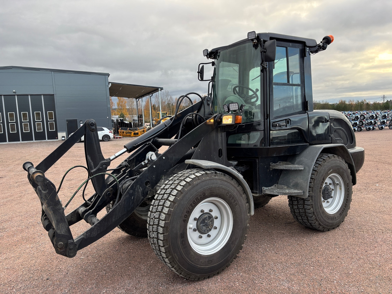 Terex TL80 - Chargeuse sur pneus: photos 1 Terex TL80 - Chargeuse sur pneus: photos 1