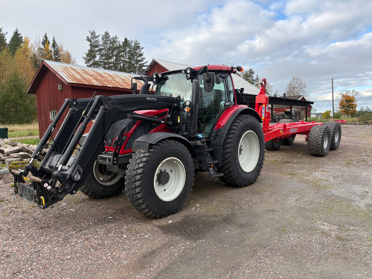 Valtra N134 - Tracteur agricole: photos 1 Valtra N134 - Tracteur agricole: photos 1