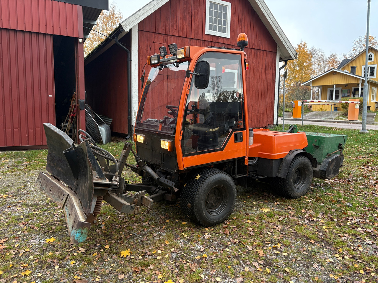 Holder C240 - Véhicule de voirie/ Spécial: photos 1 Holder C240 - Véhicule de voirie/ Spécial: photos 1