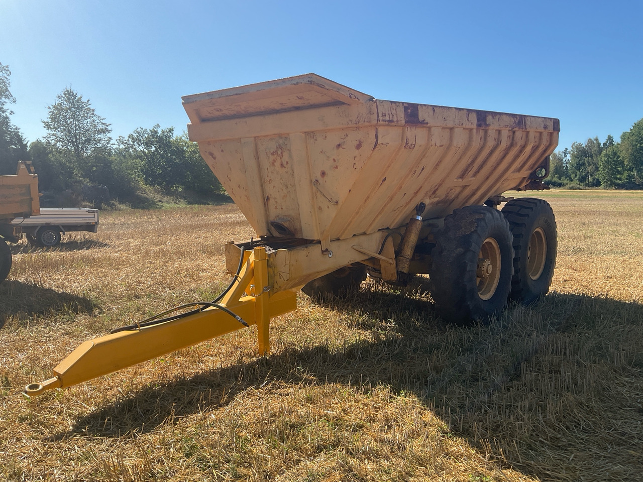Volvo 860 - Remorque agricole: photos 1 Volvo 860 - Remorque agricole: photos 1