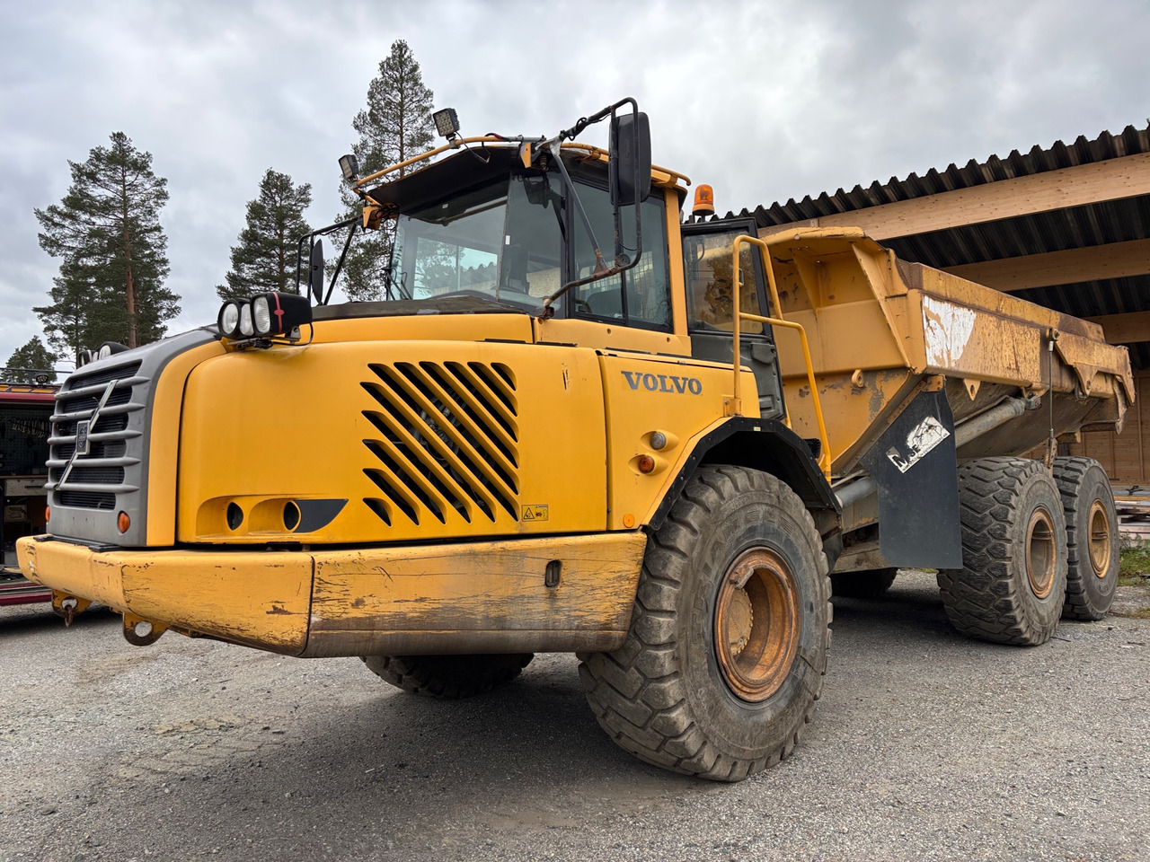 Volvo A25D - Tombereau: photos 1 Volvo A25D - Tombereau: photos 1