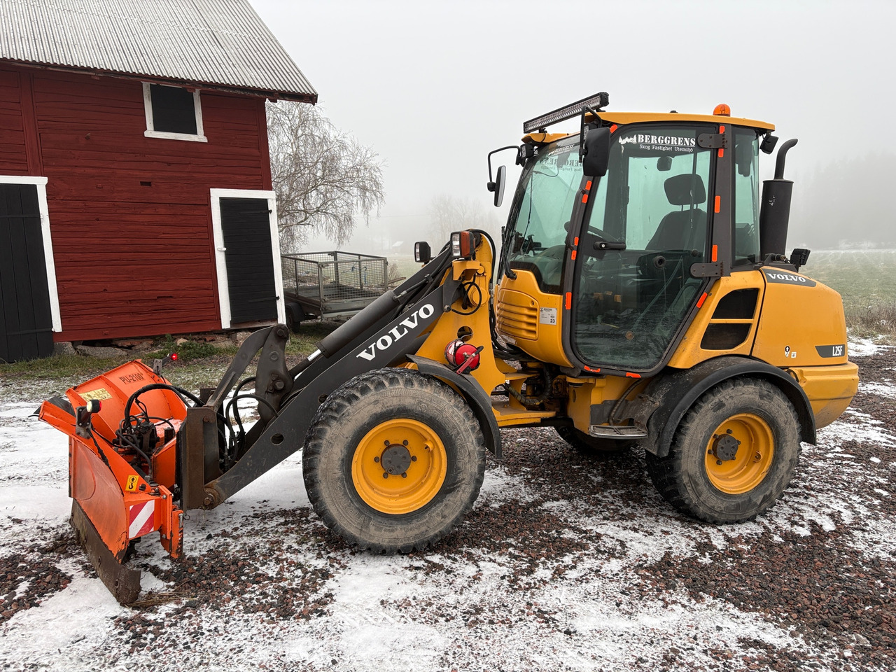 Volvo L25F - Chargeuse sur pneus: photos 1 Volvo L25F - Chargeuse sur pneus: photos 1