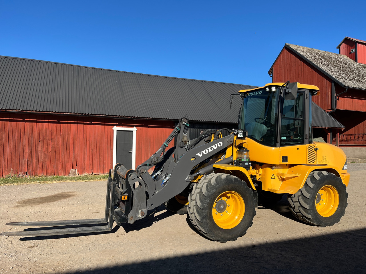 Volvo L35B - Chargeuse sur pneus: photos 1 Volvo L35B - Chargeuse sur pneus: photos 1