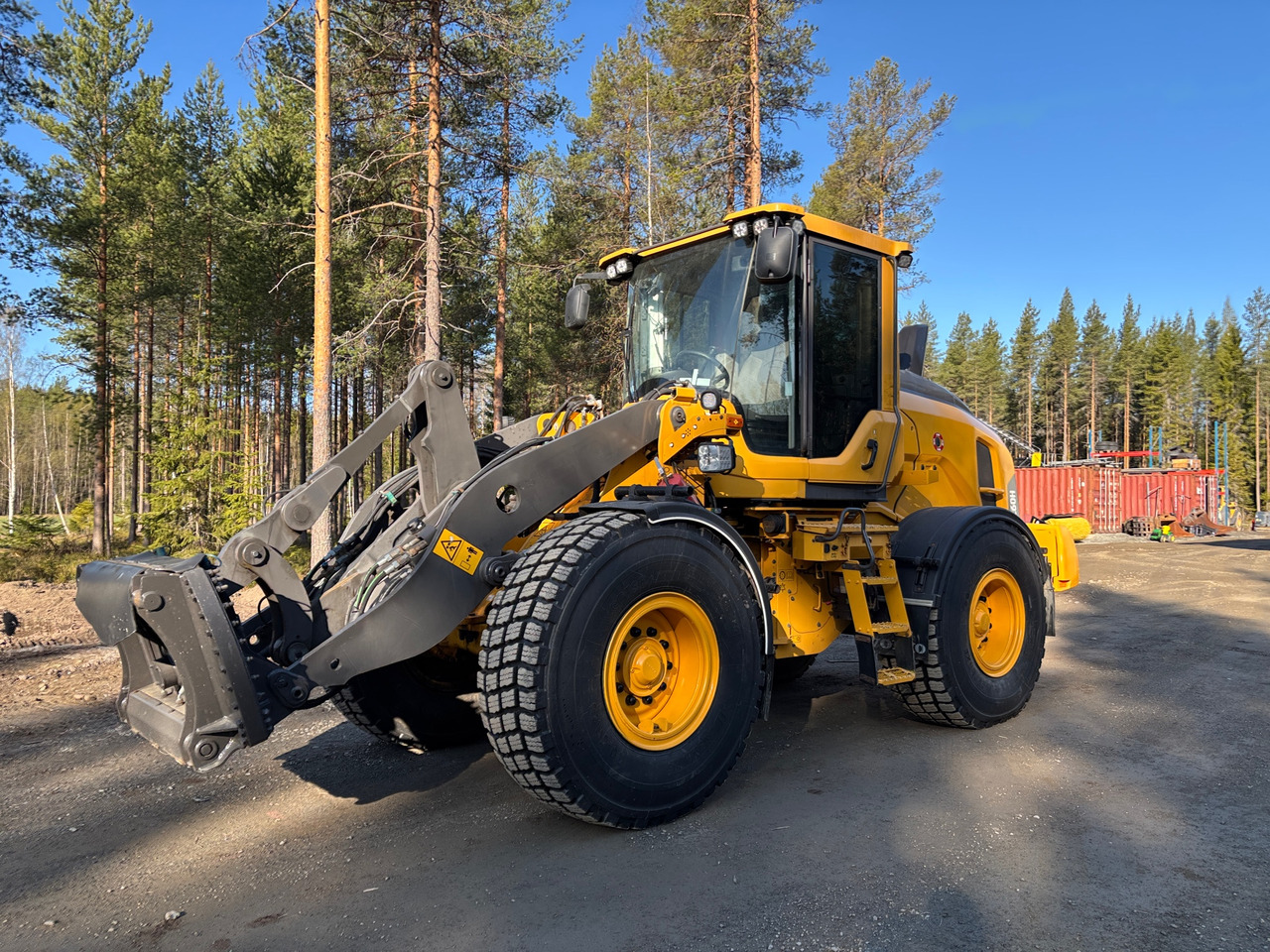 Volvo L60H - Chargeuse sur pneus: photos 1 Volvo L60H - Chargeuse sur pneus: photos 1