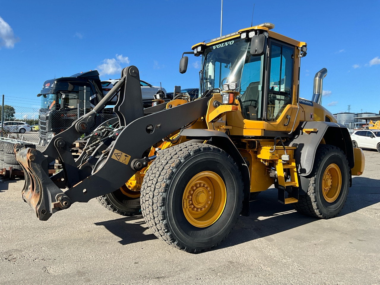 Volvo L90G - Chargeuse sur pneus: photos 1 Volvo L90G - Chargeuse sur pneus: photos 1