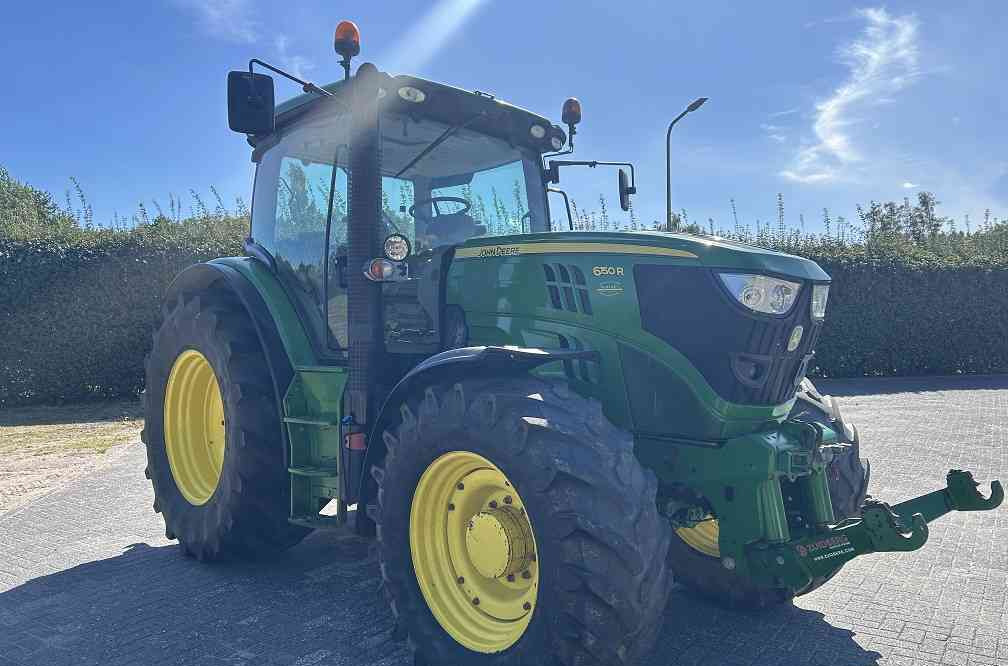 John Deere 6.150R 6150R powerquad - Tracteur agricole: photos 4 John Deere 6.150R 6150R powerquad - Tracteur agricole: photos 4
