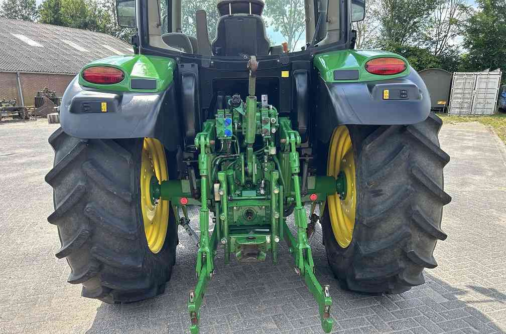 John Deere 6115R 6.115R - Tracteur agricole: photos 3 John Deere 6115R 6.115R - Tracteur agricole: photos 3